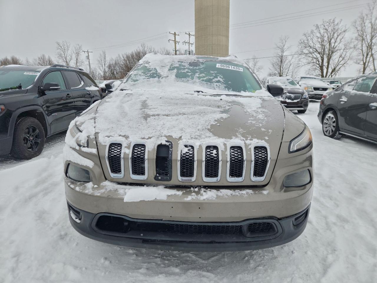 Jeep Grand Cherokee Sport Image 10