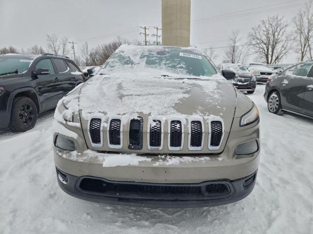 Jeep Grand Cherokee Sport Image 10