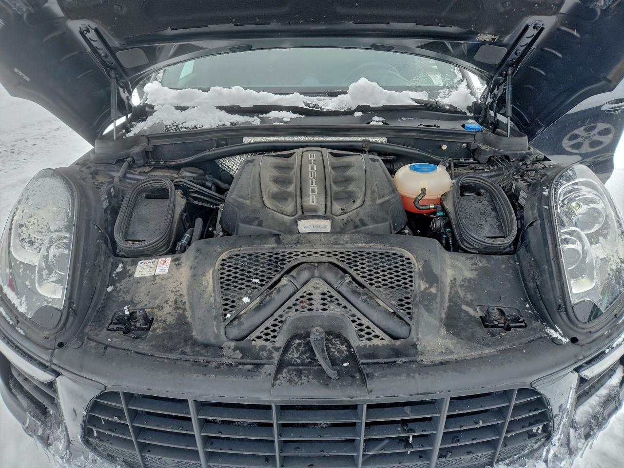 Porsche Macan S Image 11