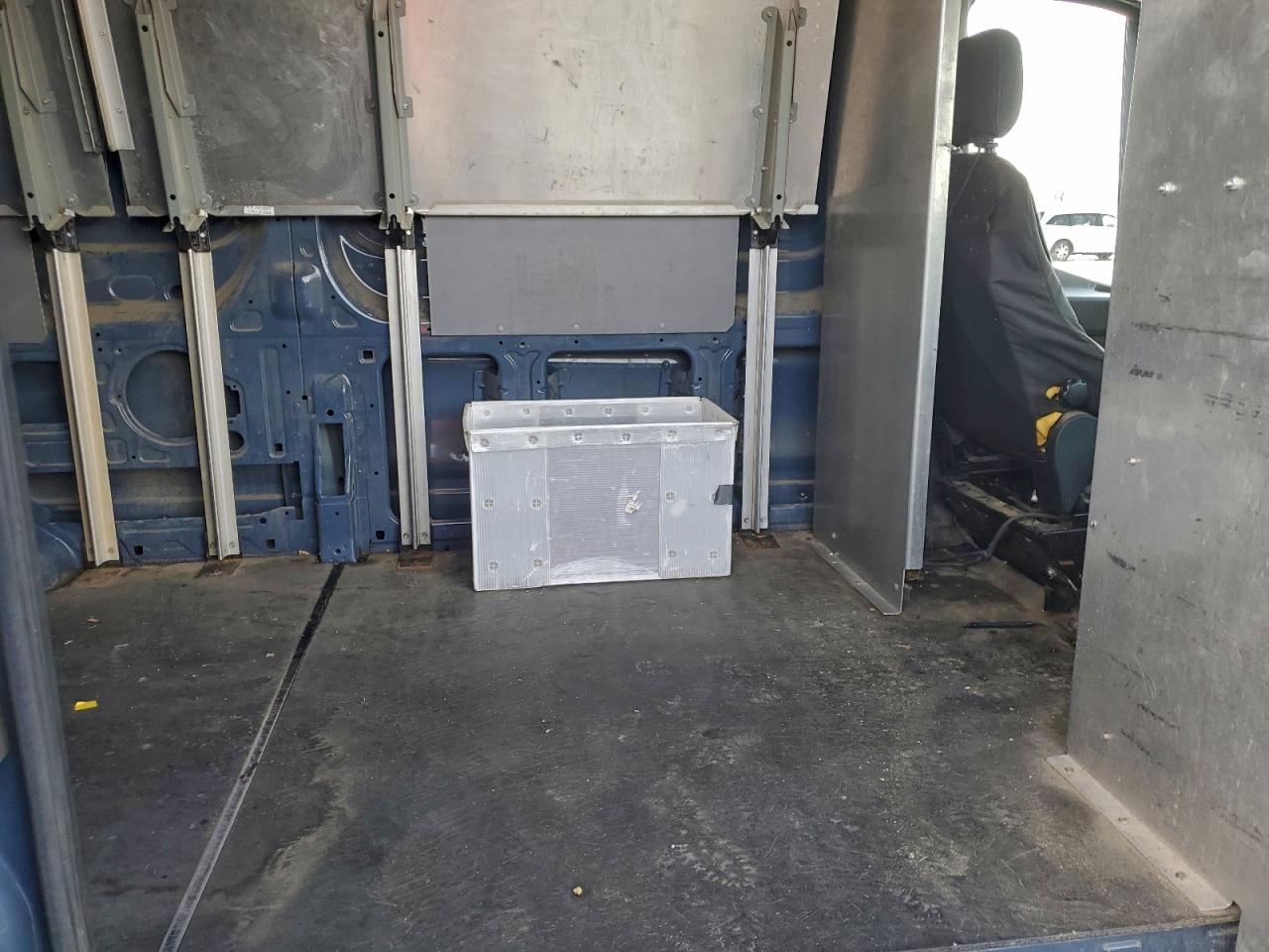 Ford Transit T-250 Image 11