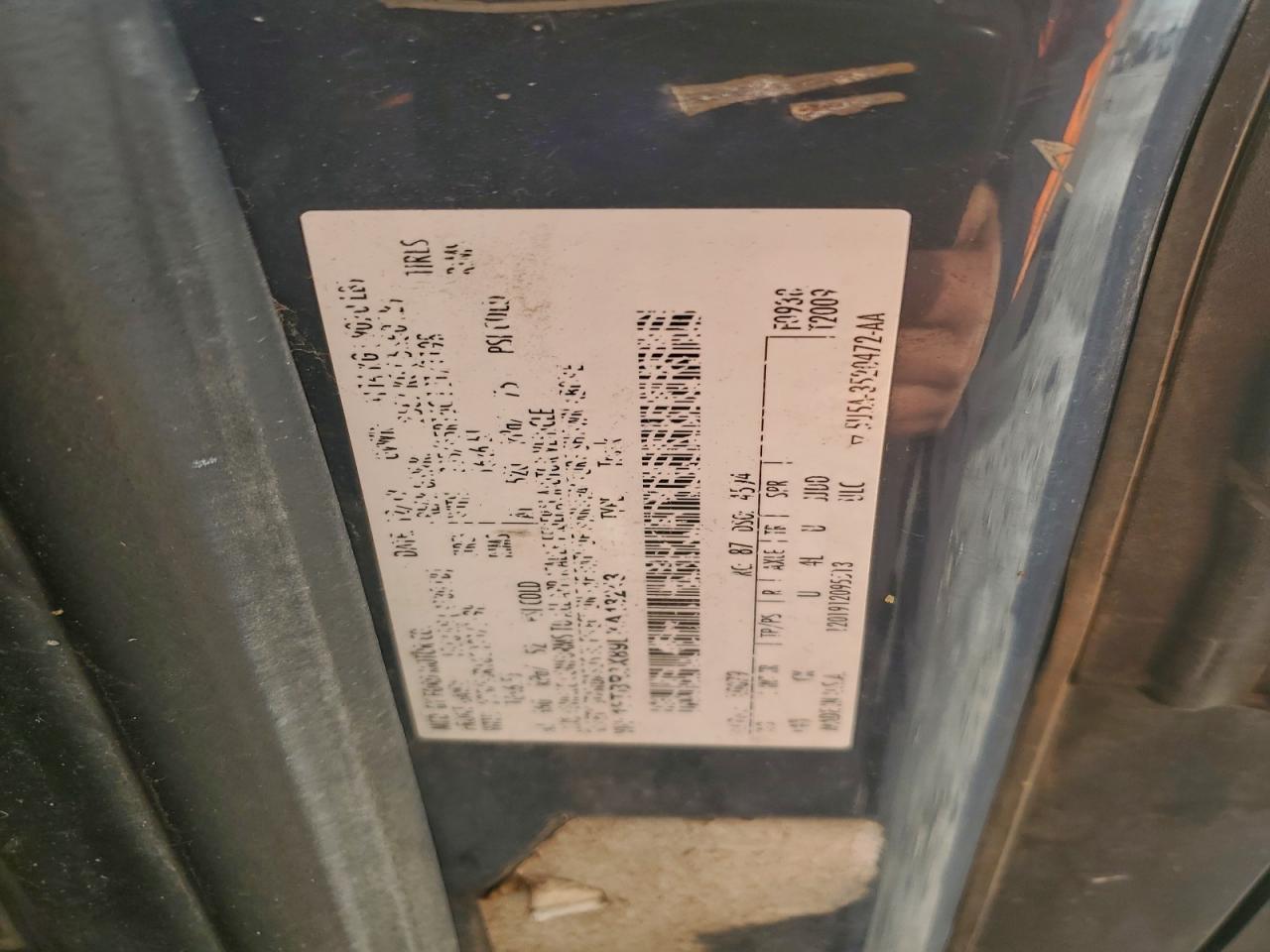 Ford Transit T-250 Image 12