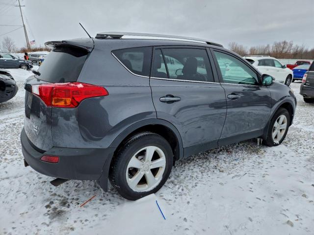 Toyota RAV4 Xle Image 3