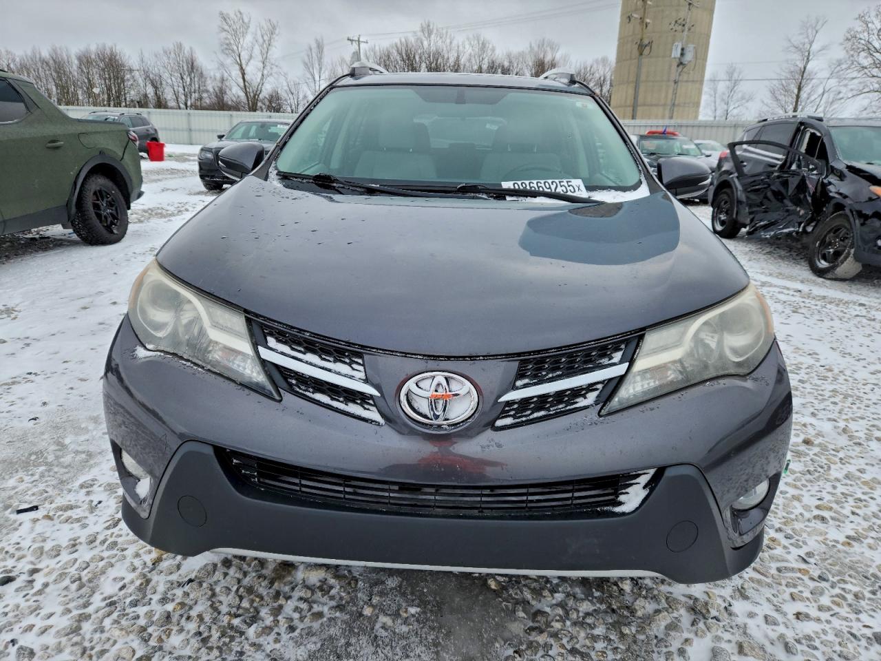 Toyota RAV4 Xle Image 11