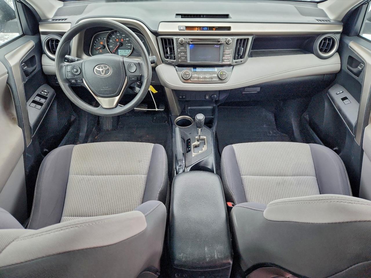 Toyota RAV4 Xle Image 10