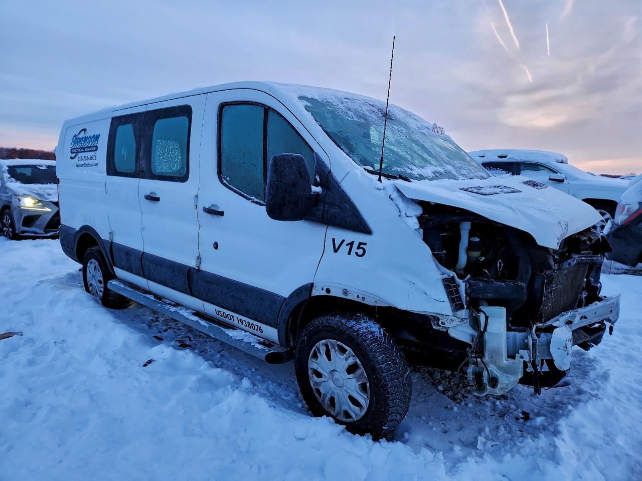 Ford Transit T-250 Image 4