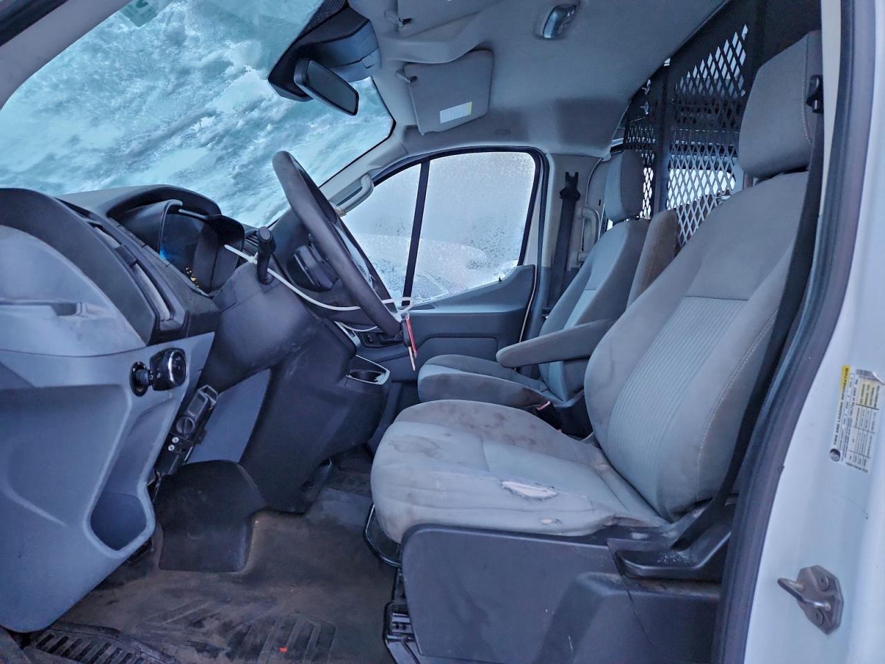 Ford Transit T-250 Image 2