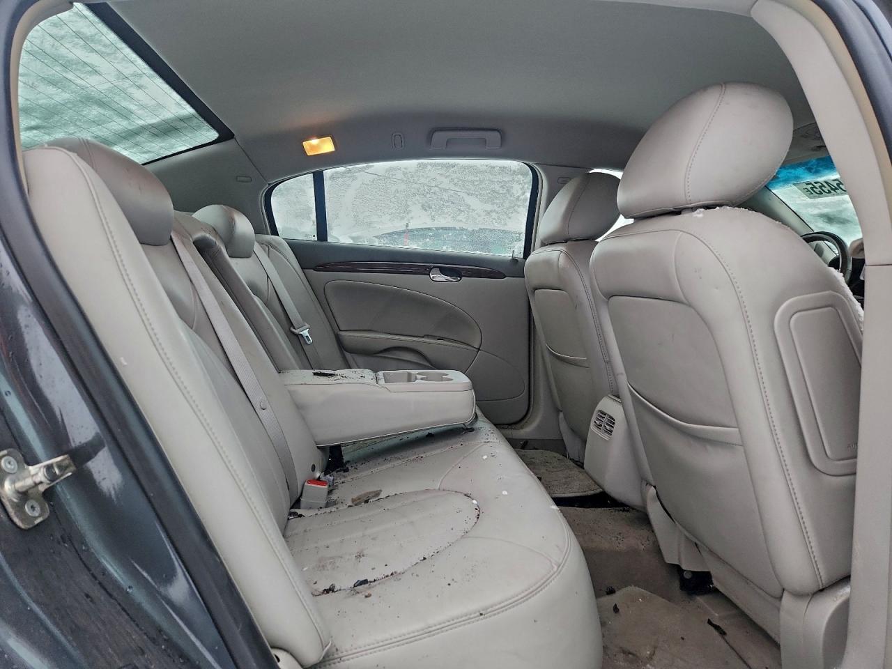 Buick Lucerne Cxl Image 7