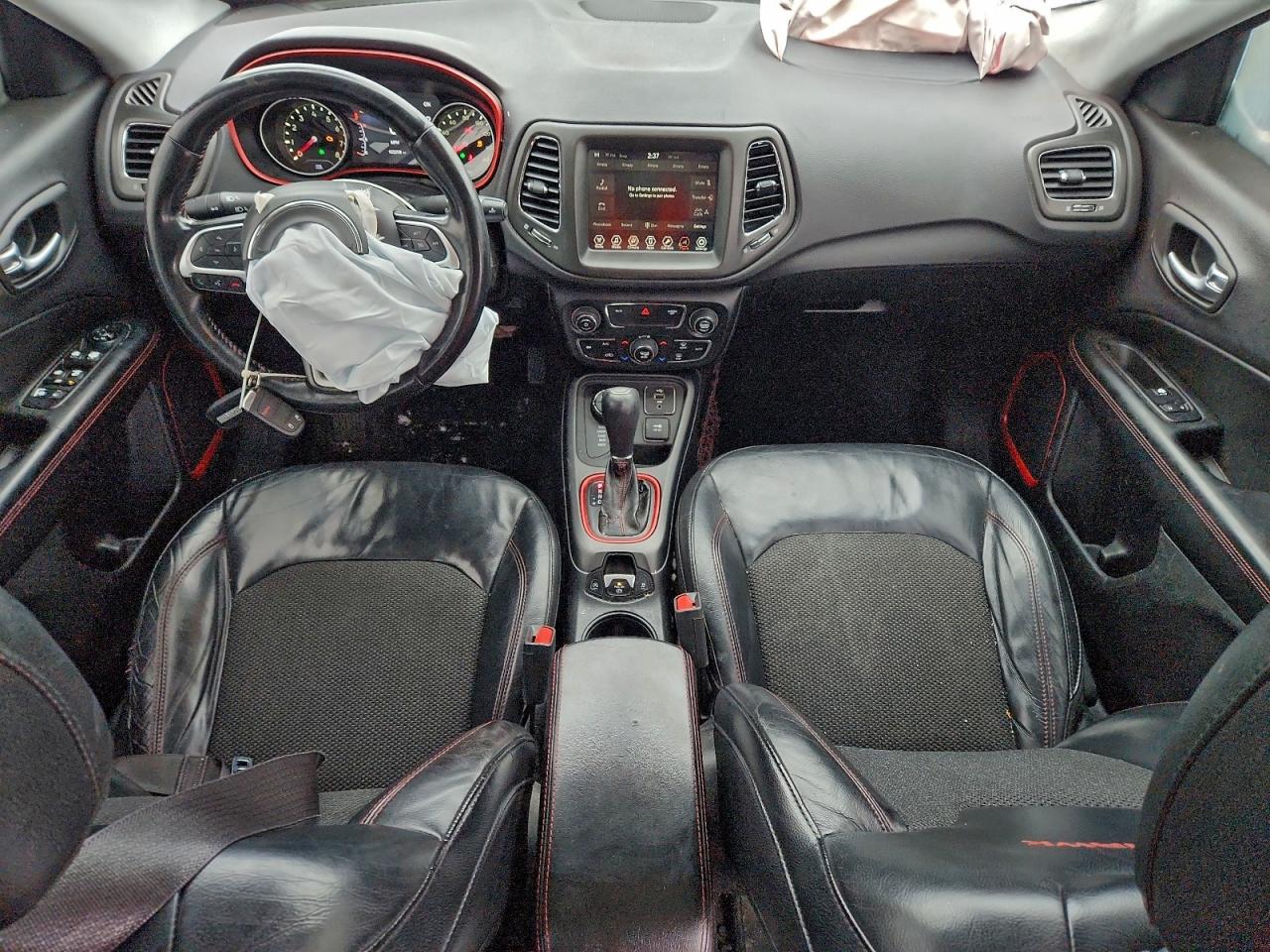 Jeep Compass Trailhawk Image 12