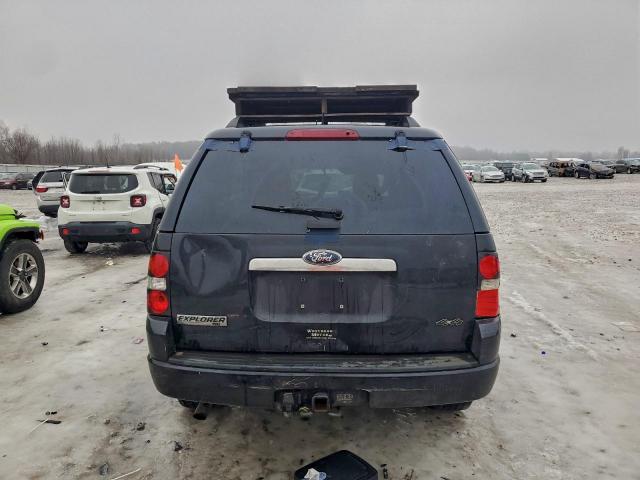 Ford Explorer Xlt Image 5