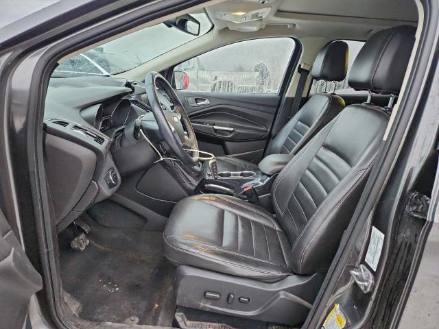 Ford Escape Titanium Image 3