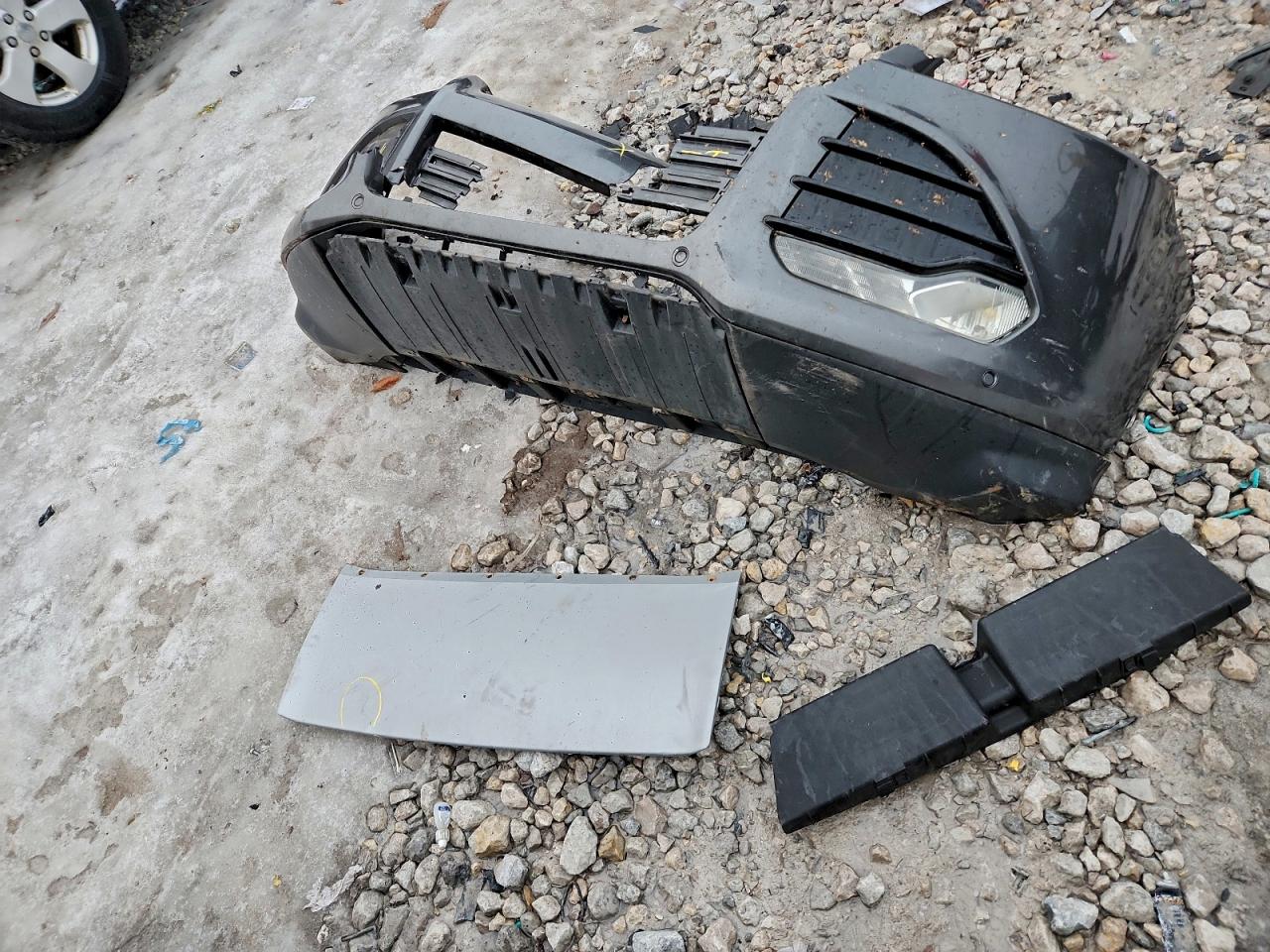 Ford Escape Titanium Image 11