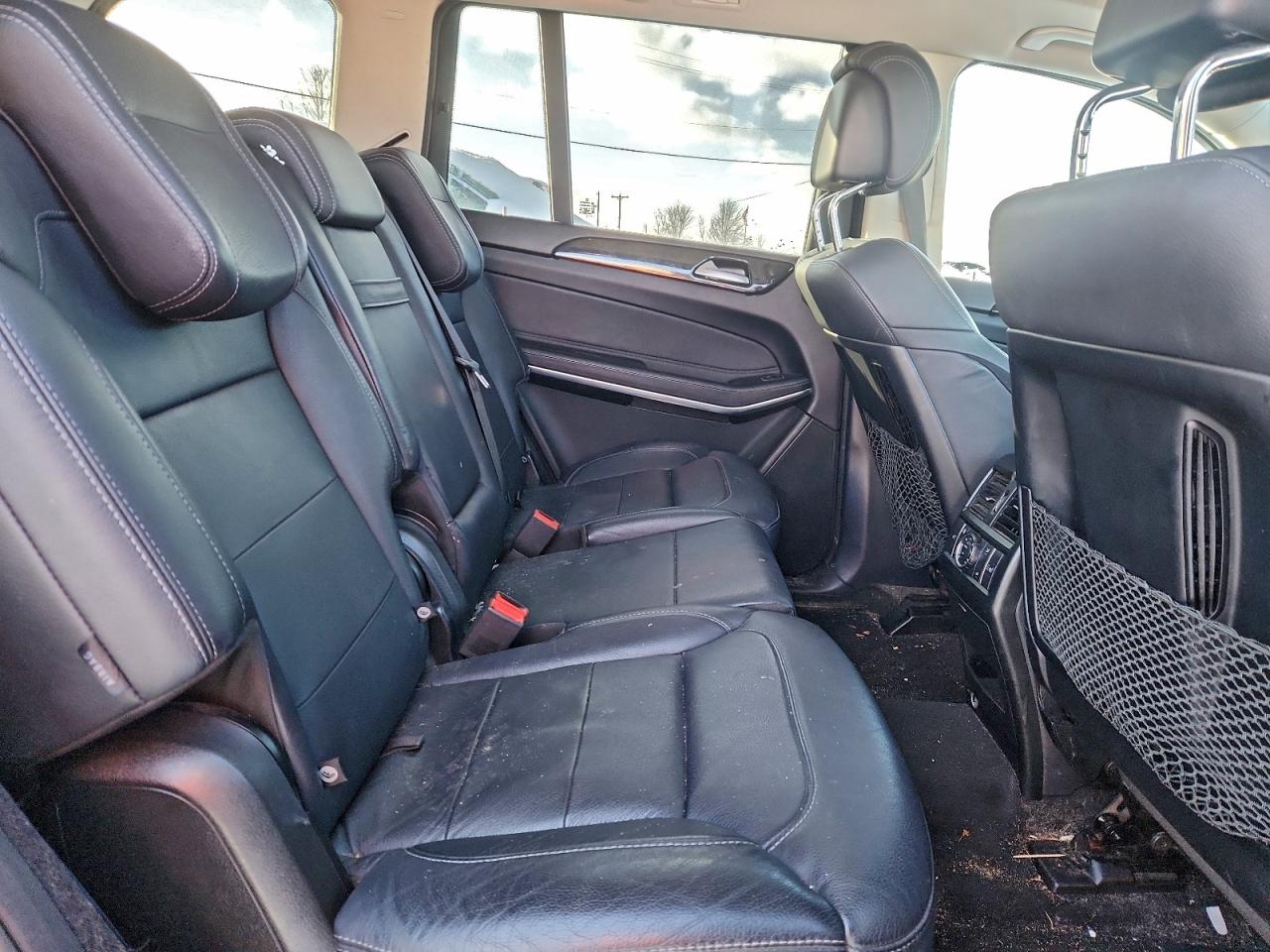 Mercedes-Benz Gls-class 550 4matic Image 9