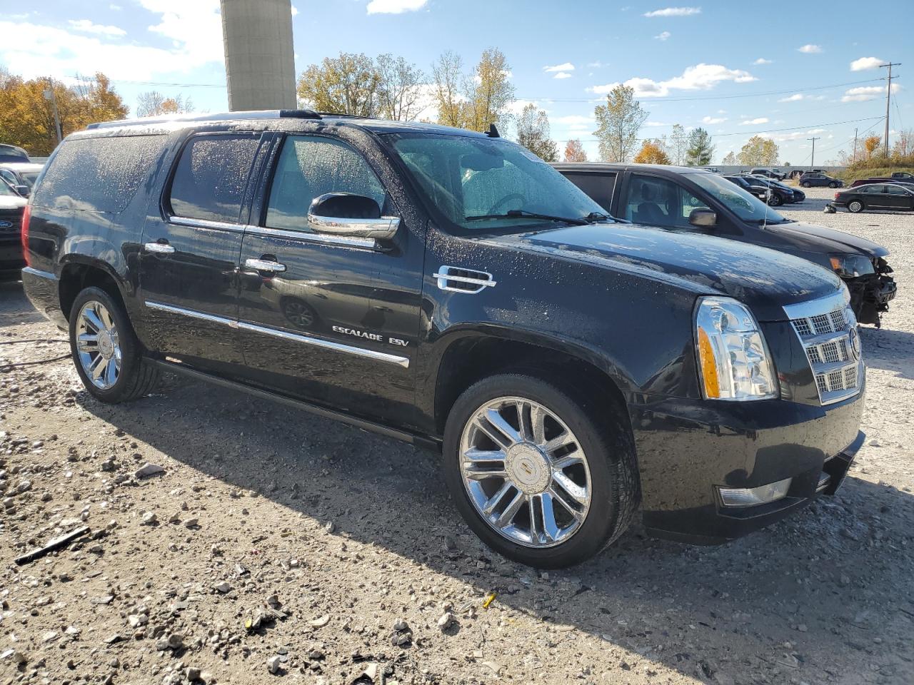 Cadillac Escalade Esv Platinum Image 3