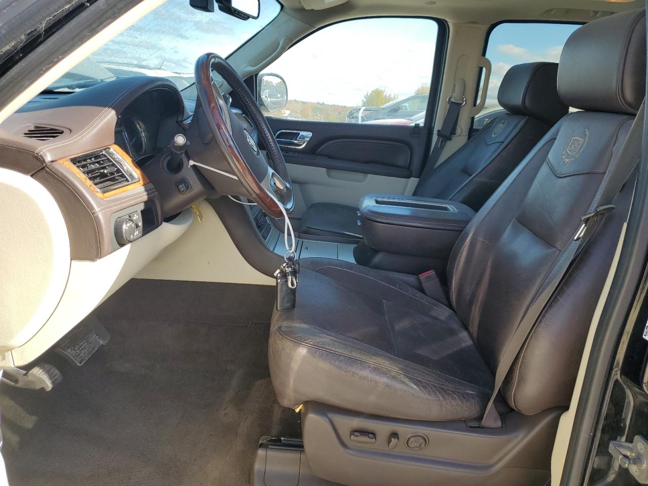 Cadillac Escalade Esv Platinum Image 7