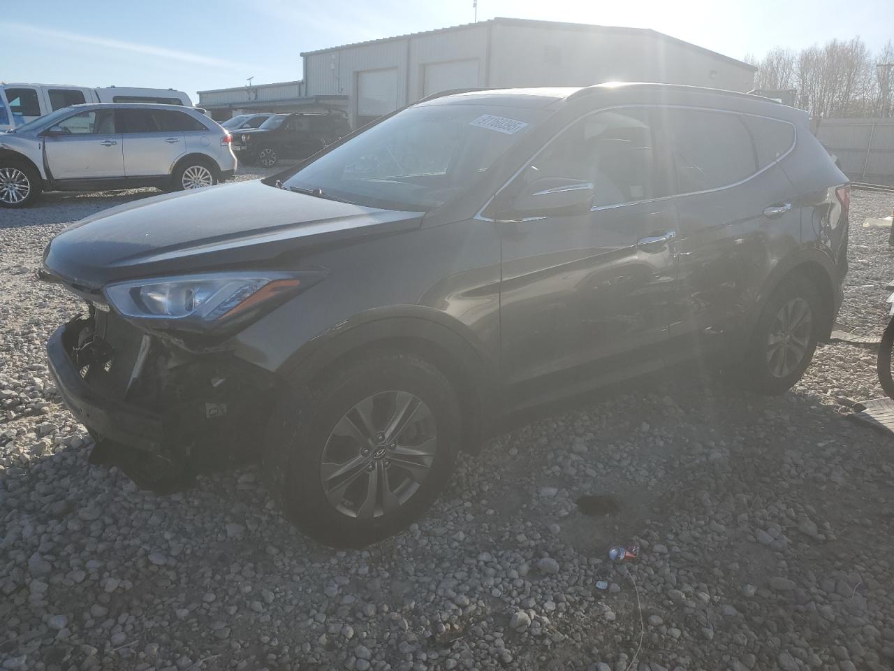 Hyundai SANTA FE Image 1