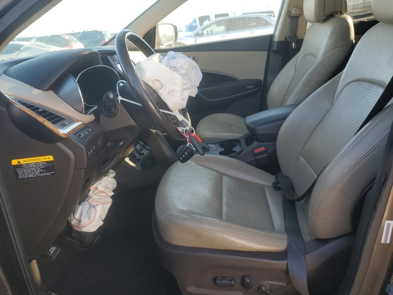 Hyundai SANTA FE Image 12