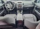 Kia Sorento Base Image 4