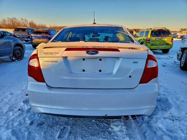 Ford Fusion Se Image 6