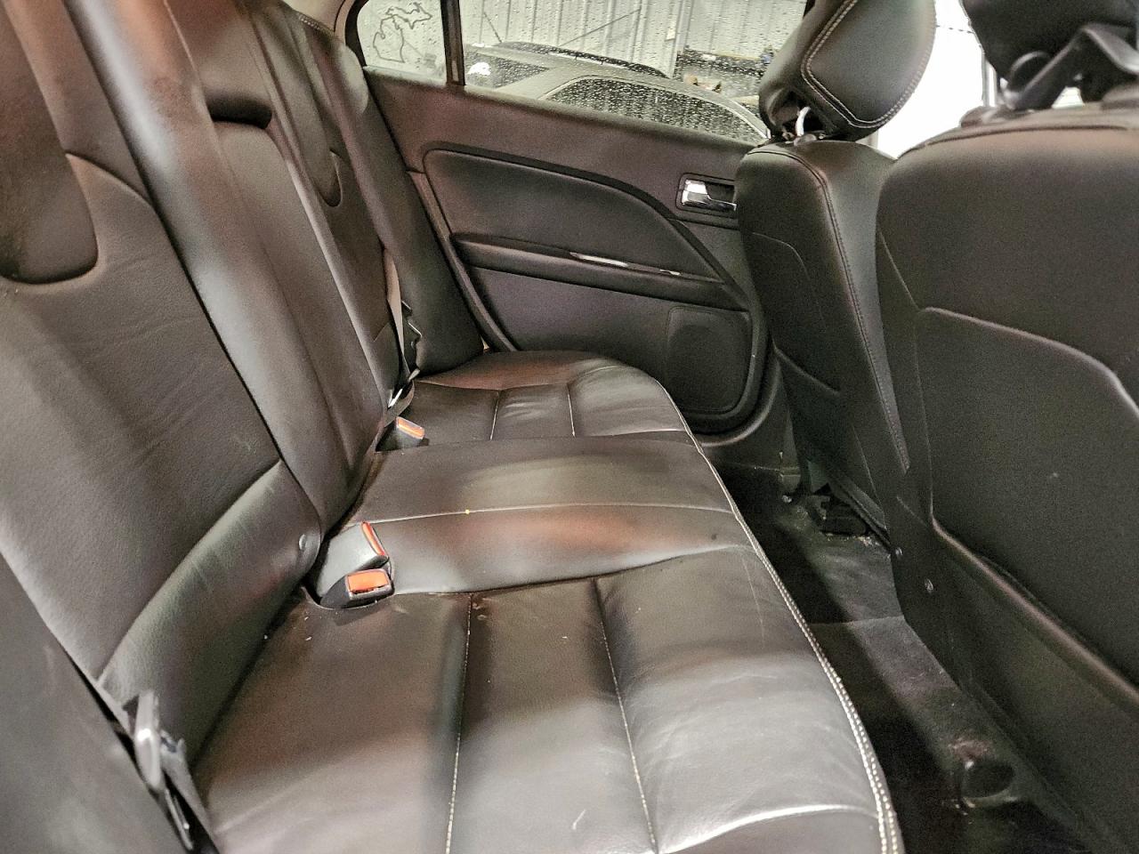 Ford Fusion Sel Image 8