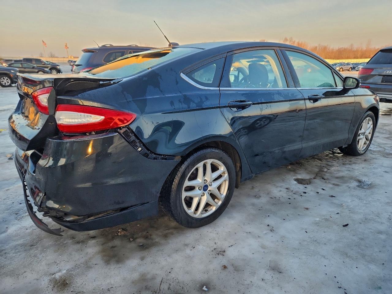 Ford Fusion Se Image 3