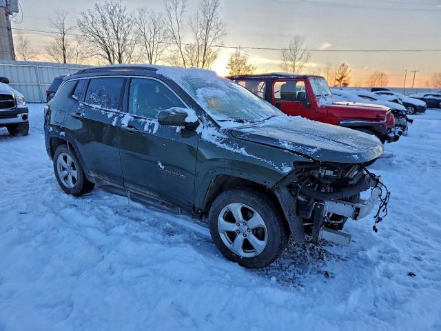 Jeep Compass Latitude Image 9