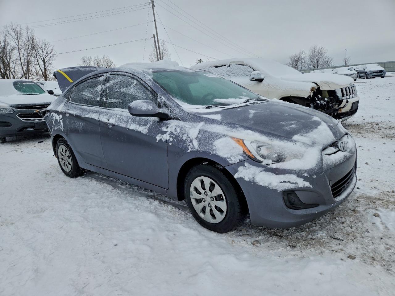 Hyundai ACCENT Se Image 9