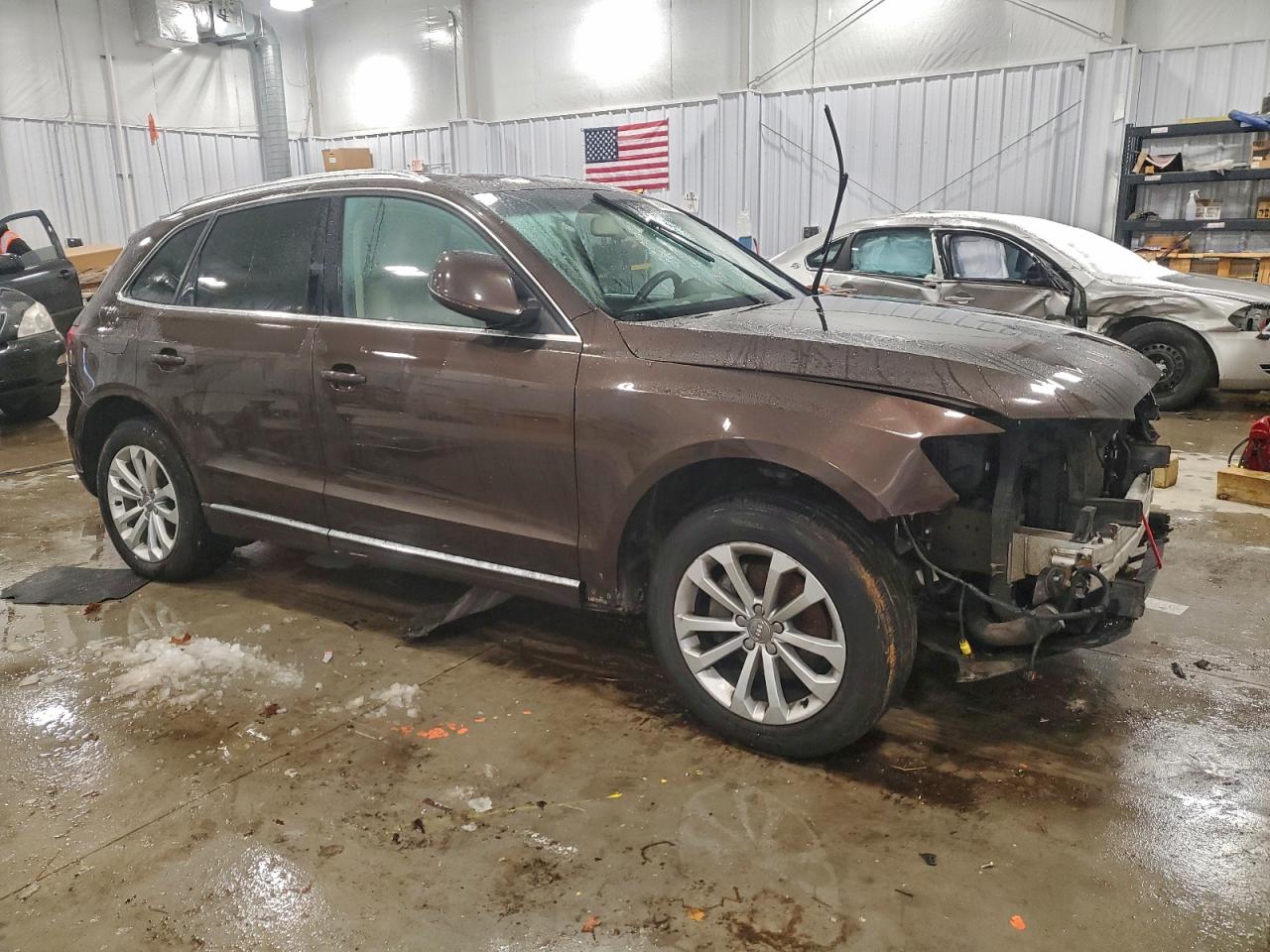 Audi Q5 Premium Plus Image 2