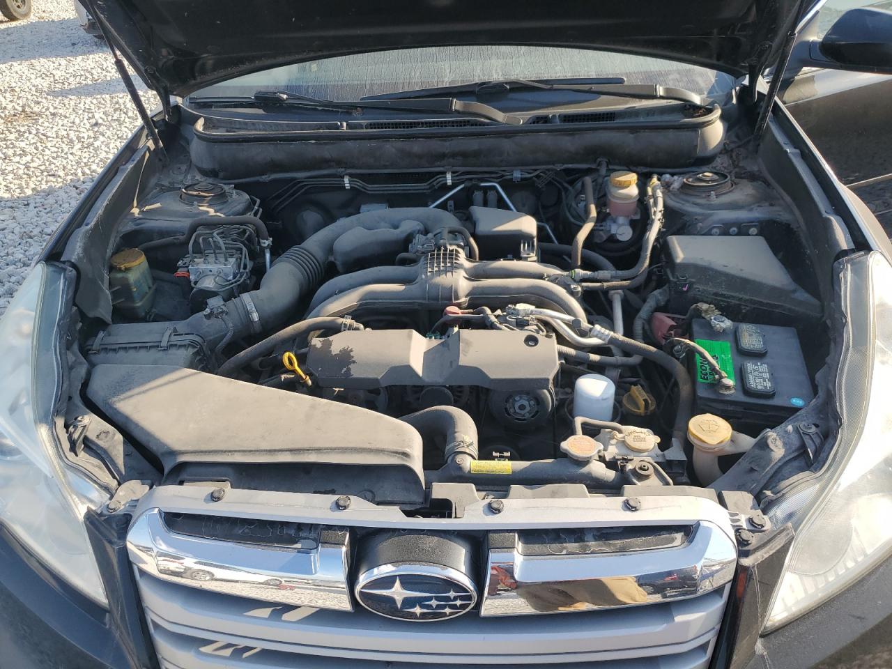 Subaru Outback 2.5i Limited Image 12