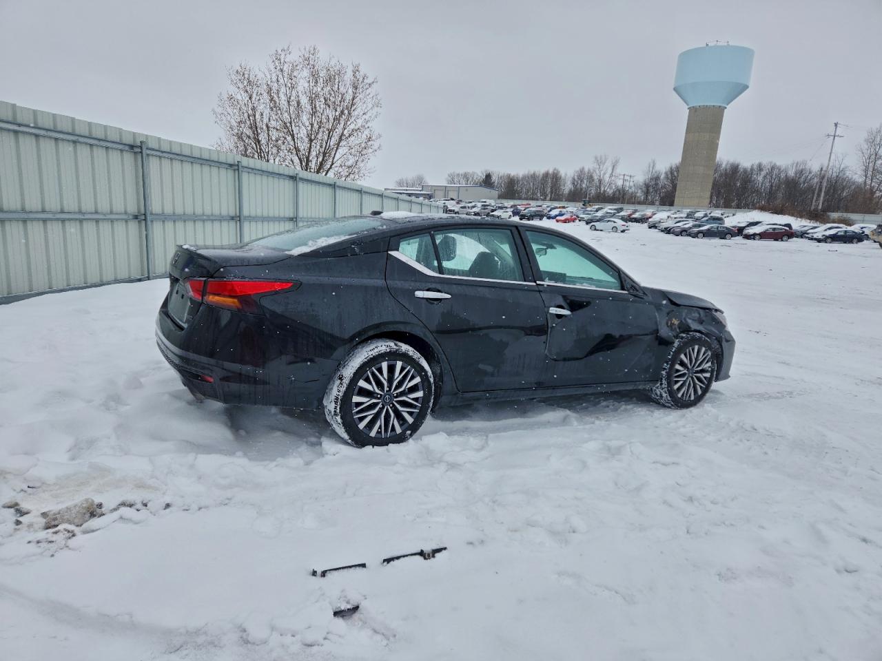 Nissan Altima Sv Image 2