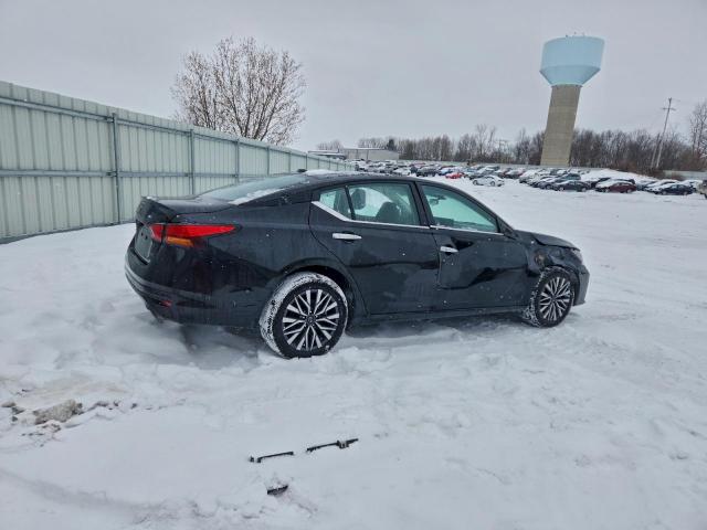 Nissan Altima Sv Image 2