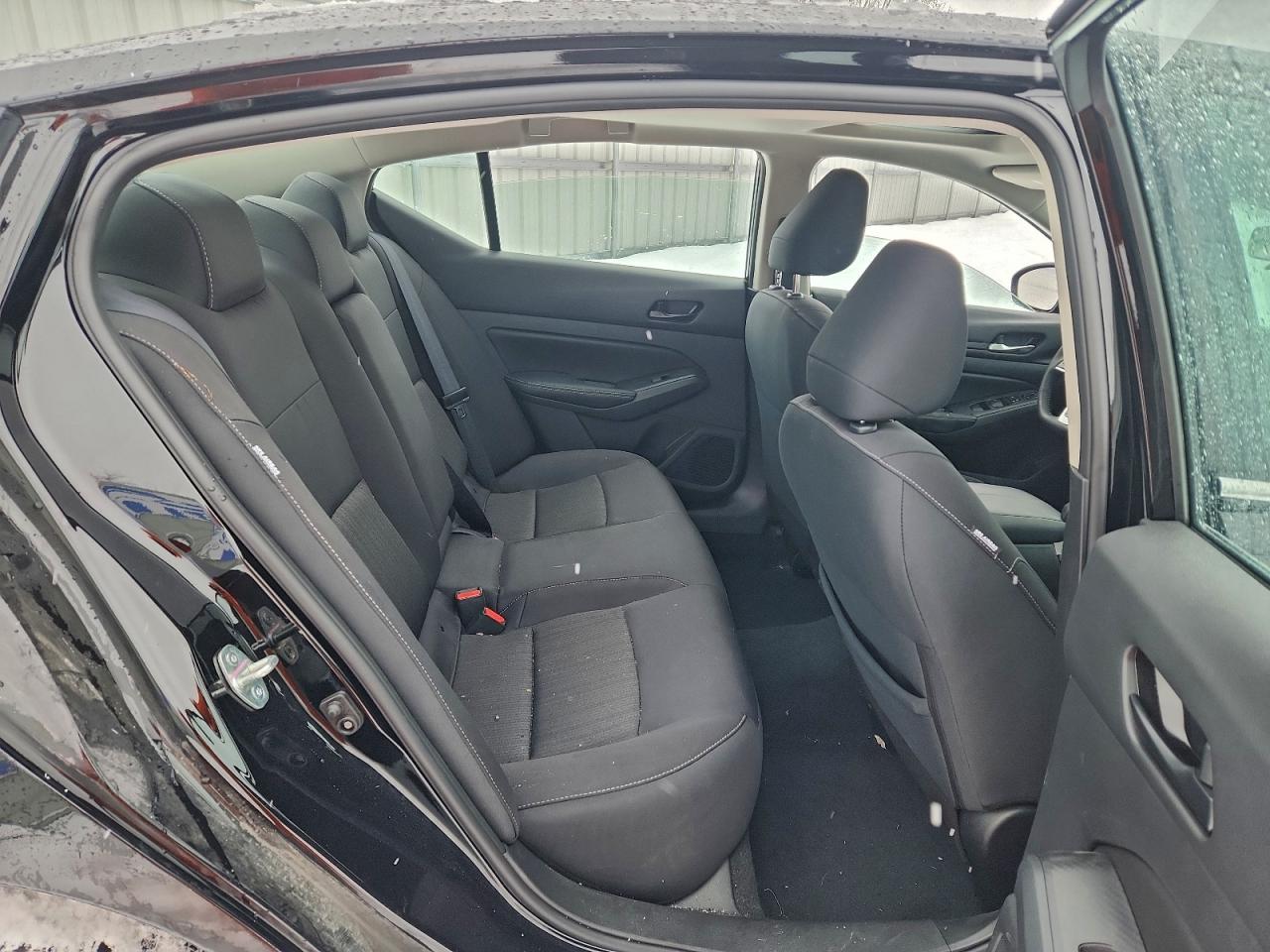 Nissan Altima Sv Image 6