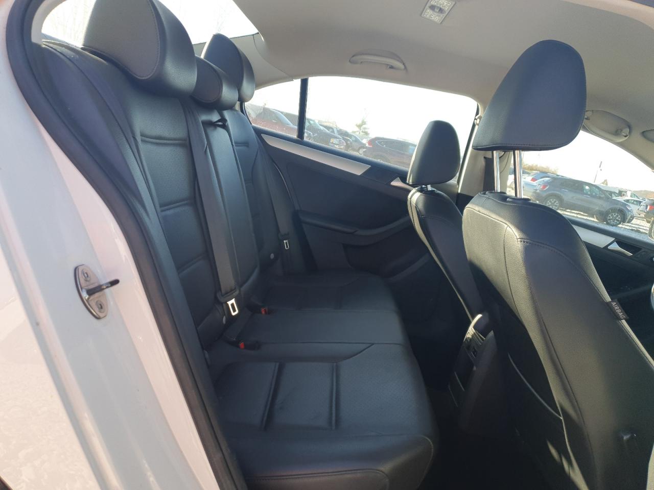 Volkswagen Jetta Se Image 8