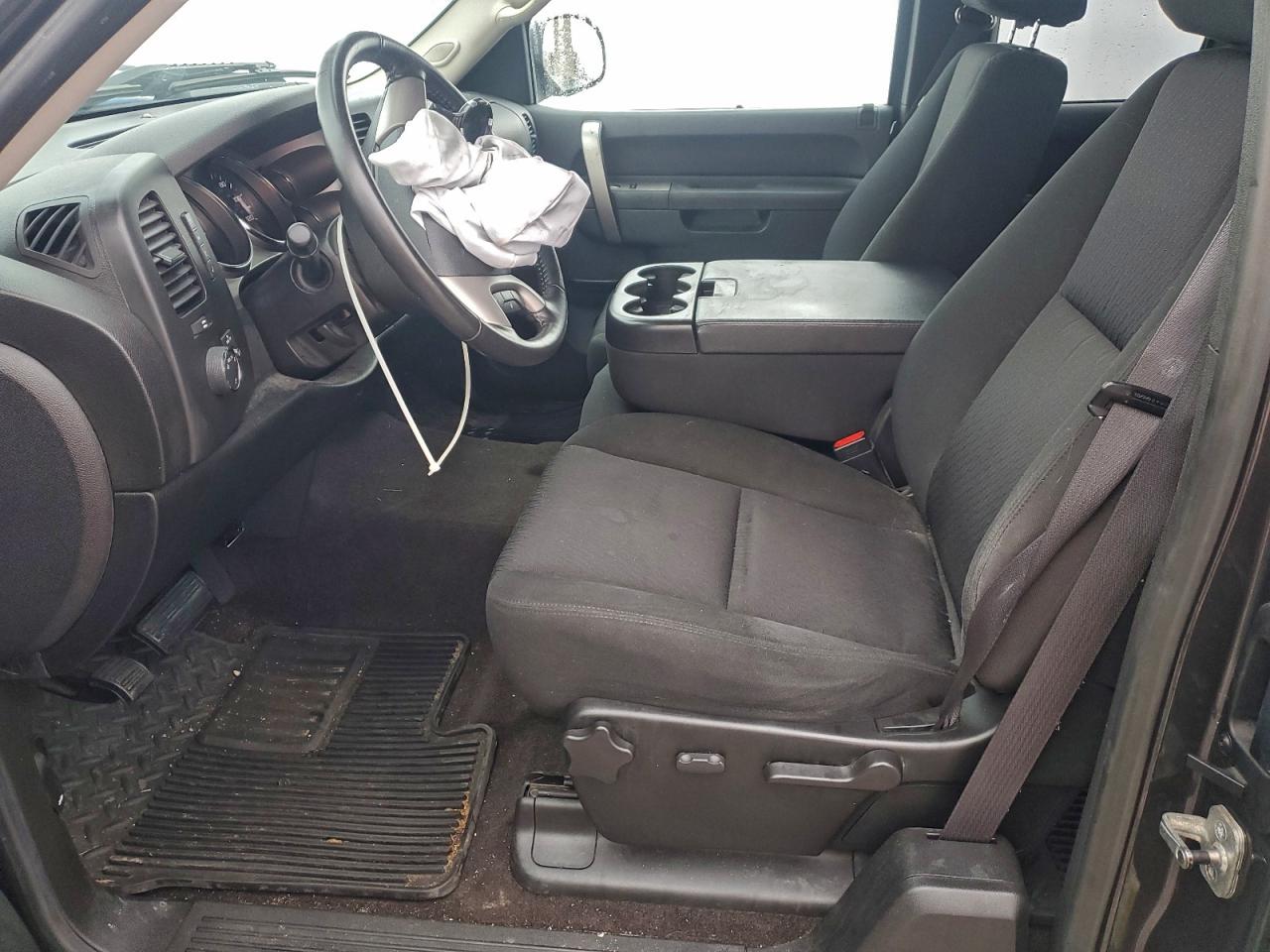 Chevrolet Silverado K1500 Lt Image 2