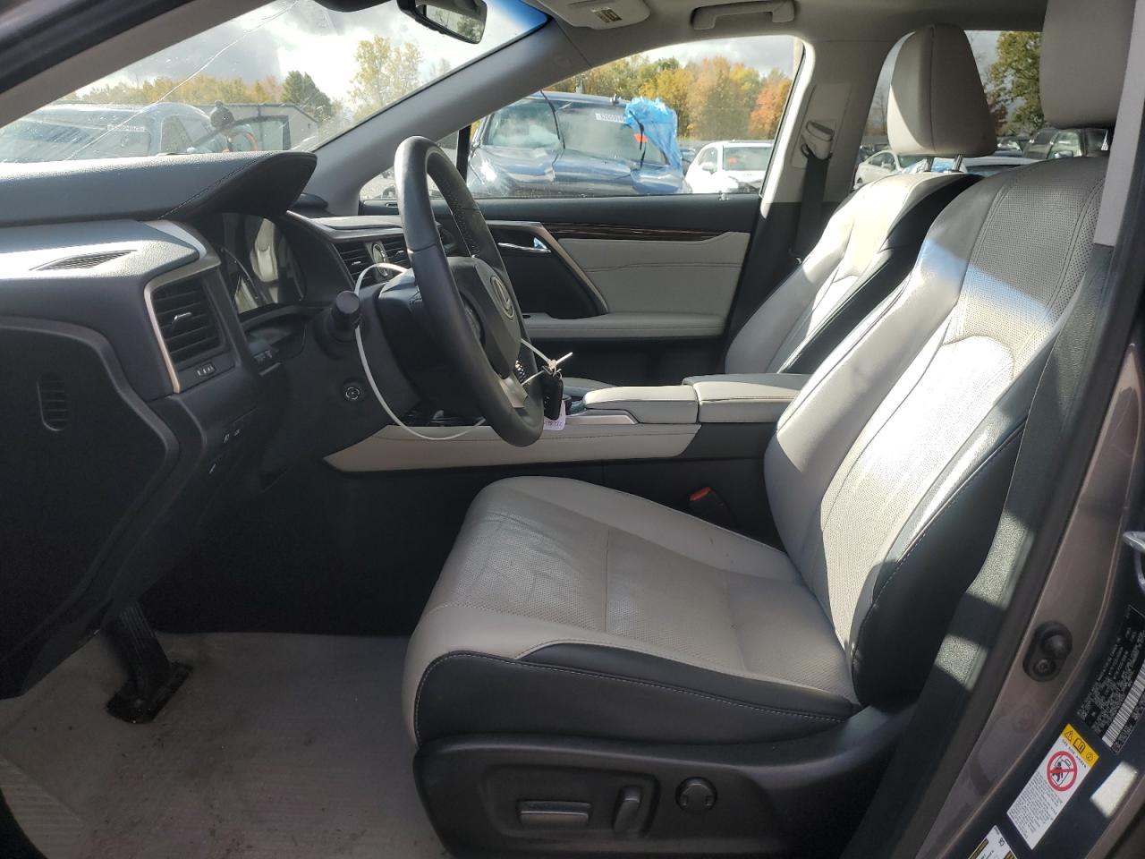 Lexus RX 350 Base Image 8