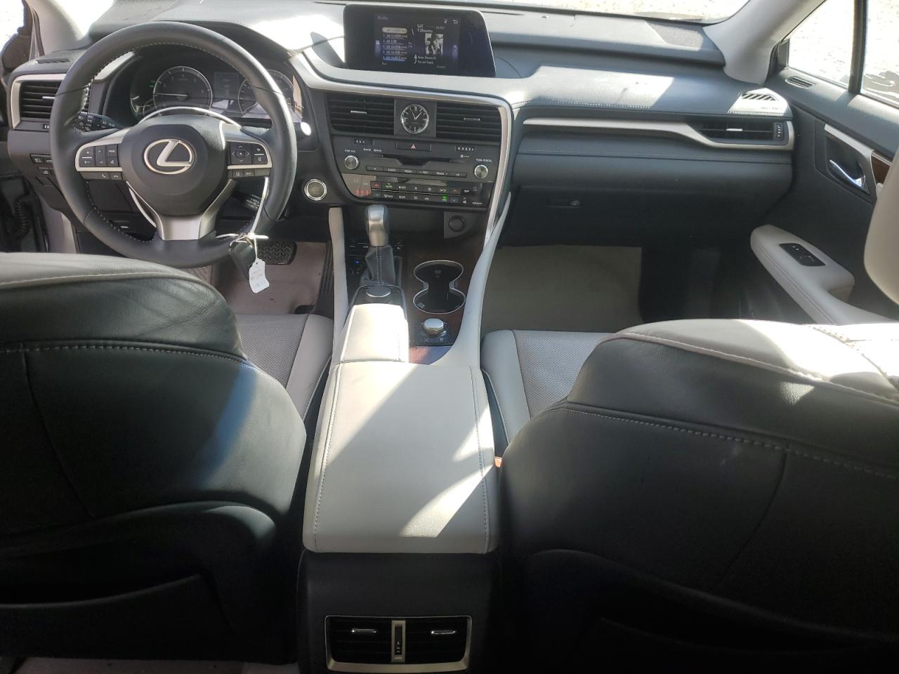 Lexus RX 350 Base Image 11