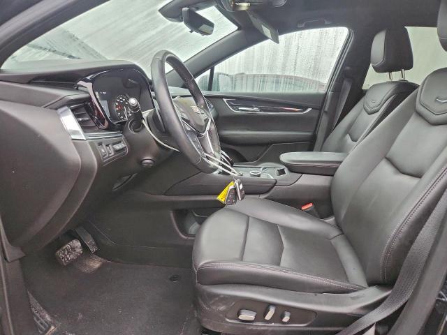 Cadillac XT5 Premium Luxury Image 2