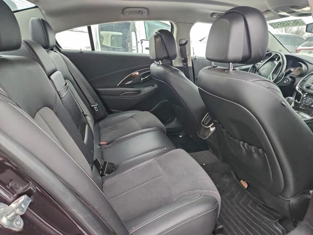 Buick LaCrosse Image 6