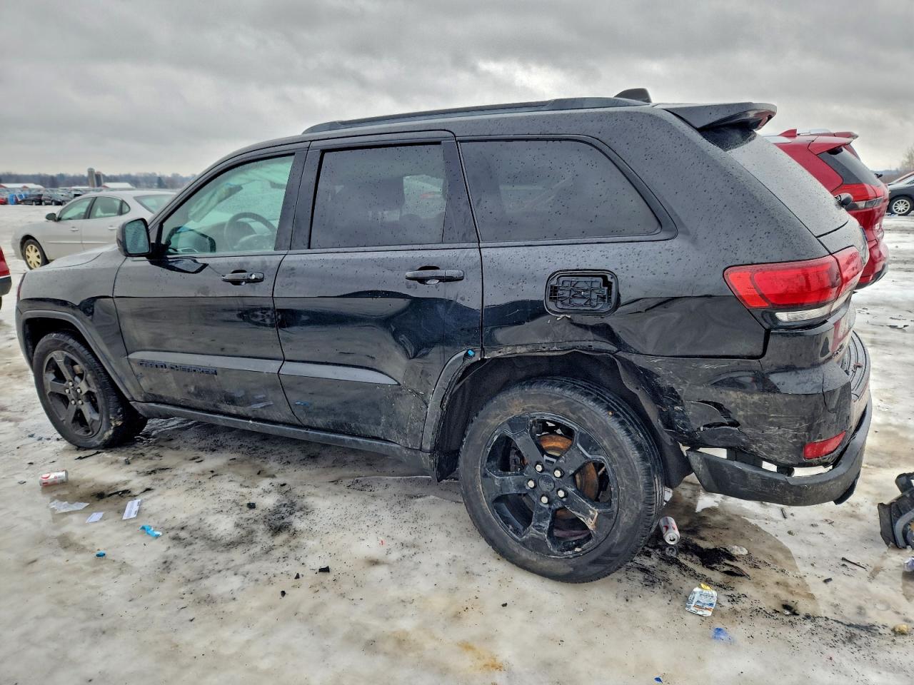 Jeep Grand Cherokee Laredo Image 2