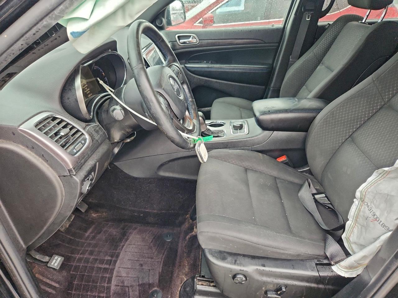 Jeep Grand Cherokee Laredo Image 3