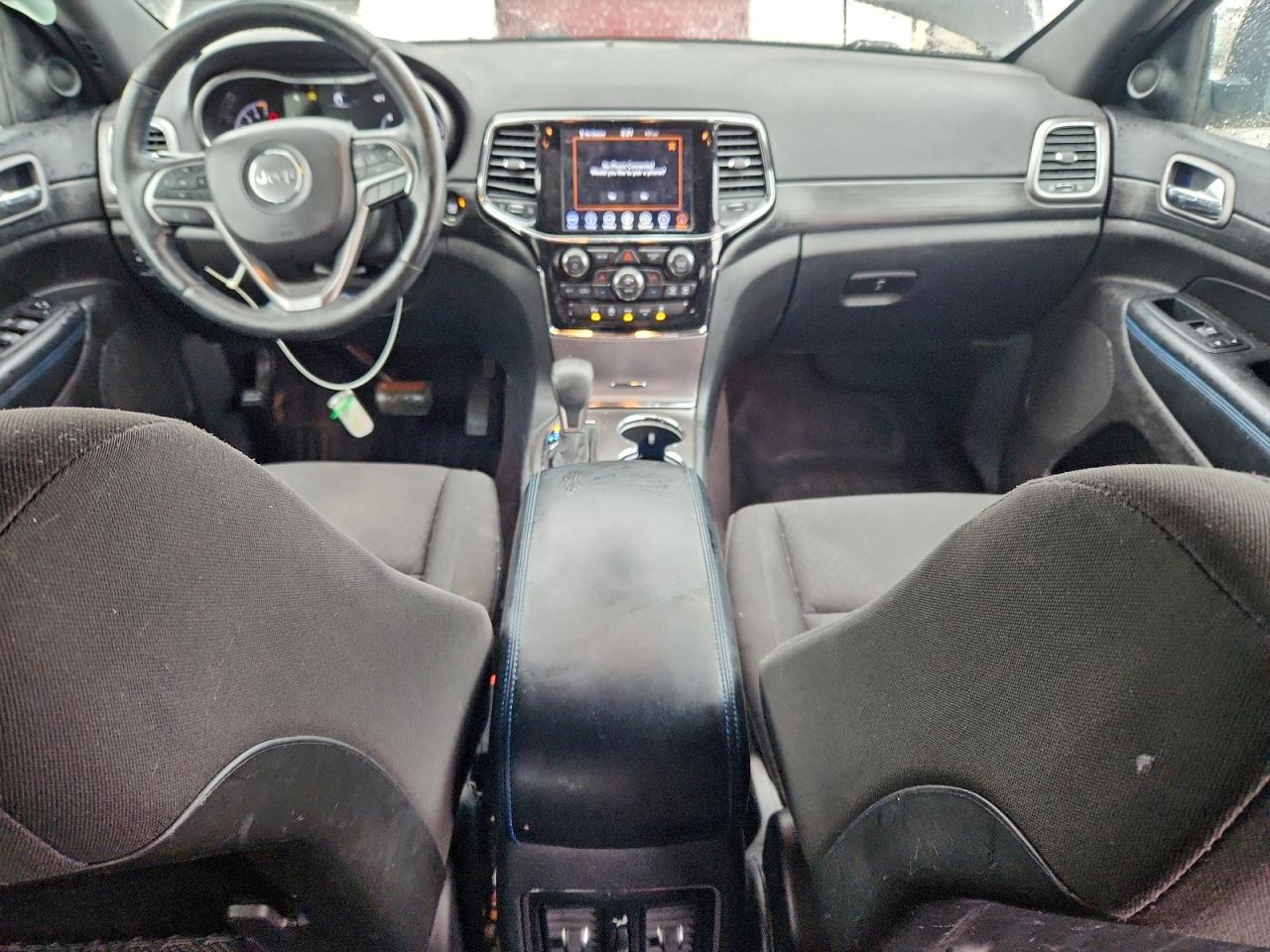 Jeep Grand Cherokee Laredo Image 8