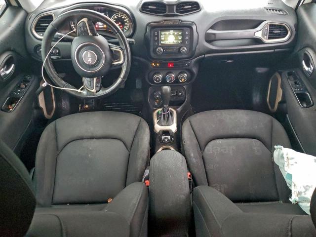 Jeep Renegade Latitude Image 2