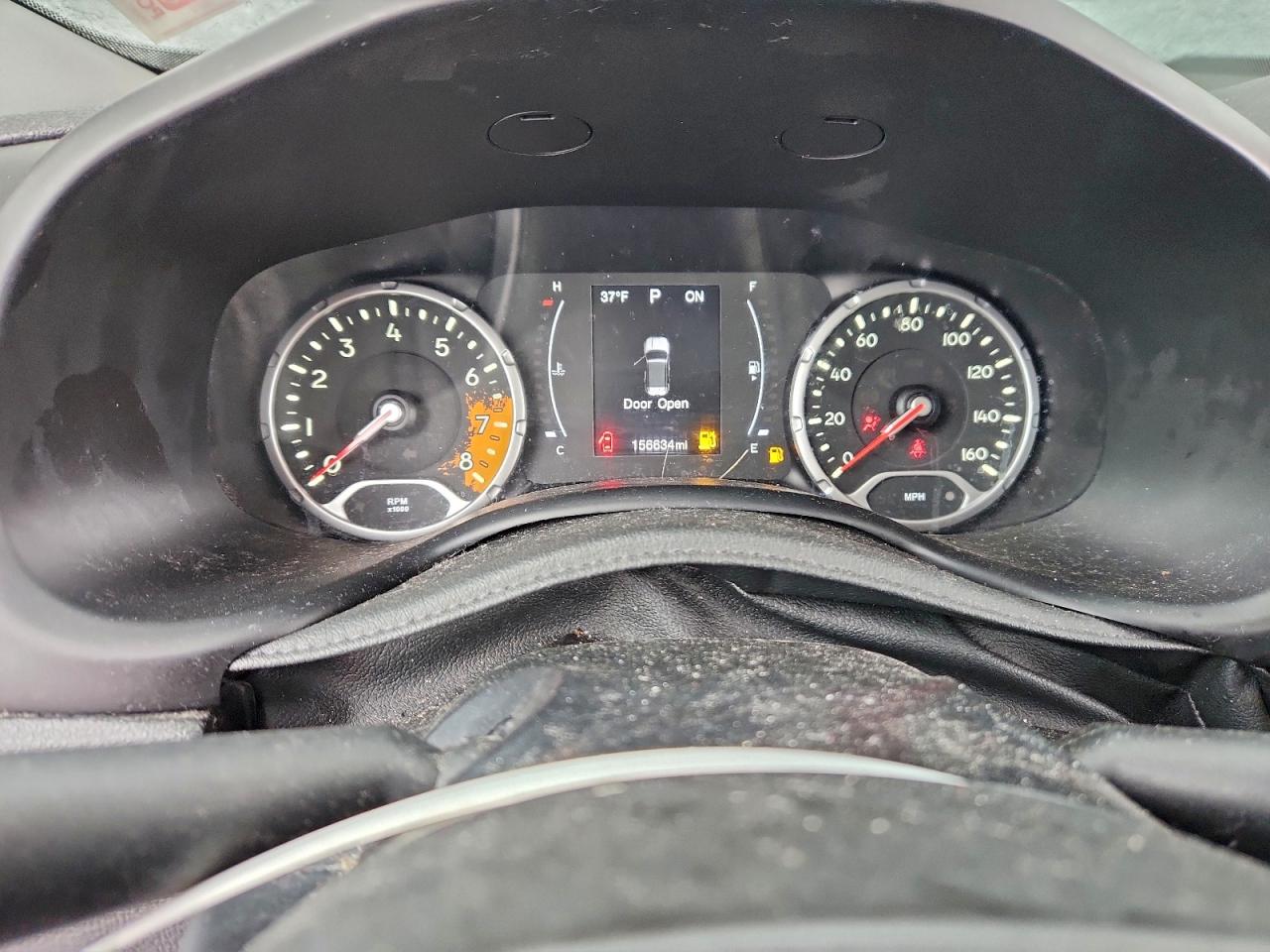 Jeep Renegade Latitude Image 3