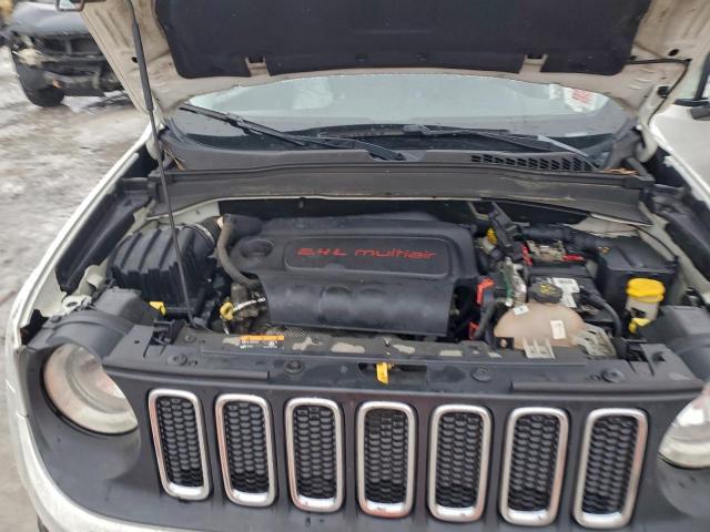 Jeep Renegade Latitude Image 9