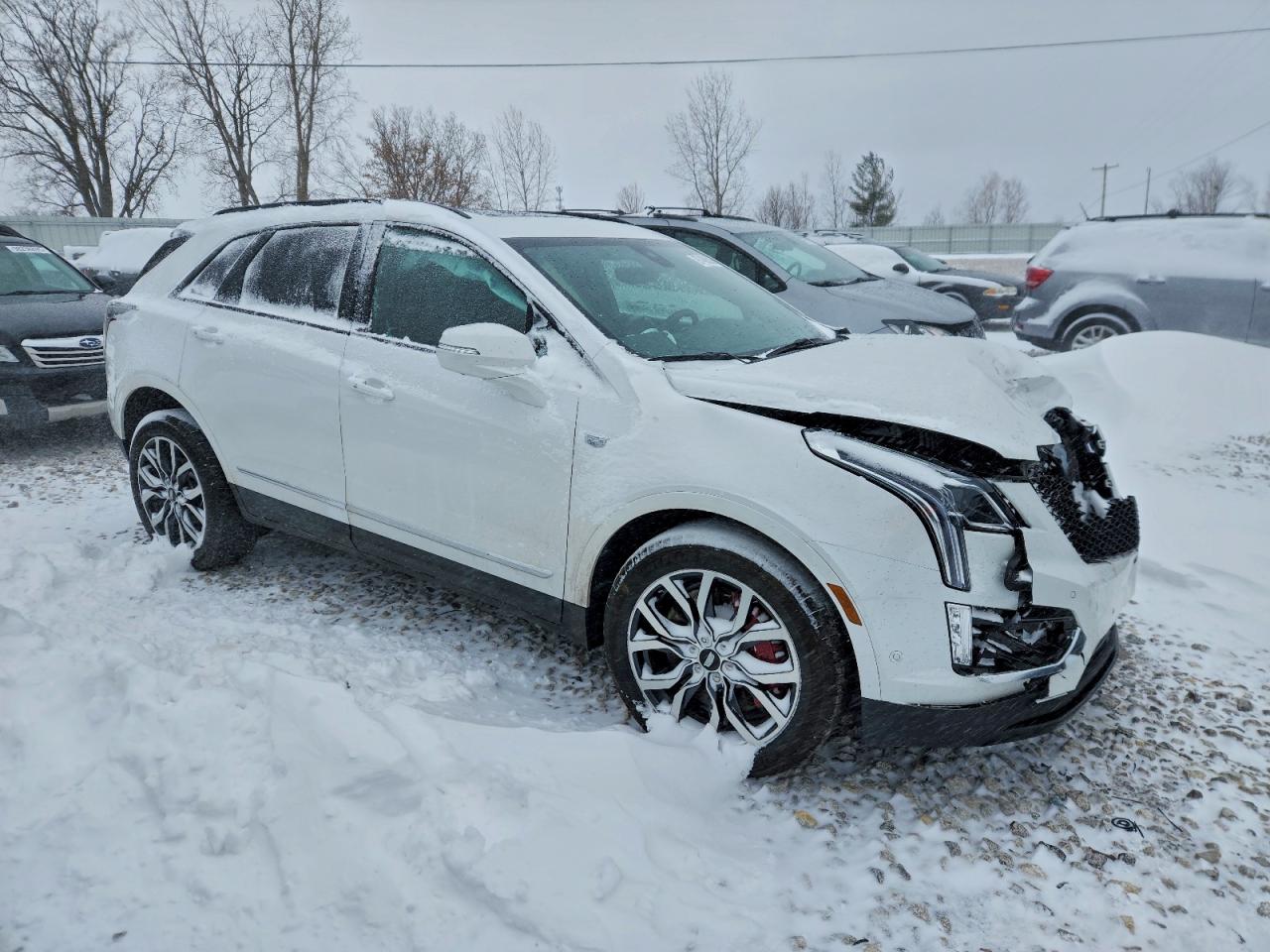 Cadillac XT5 Sport Image 2