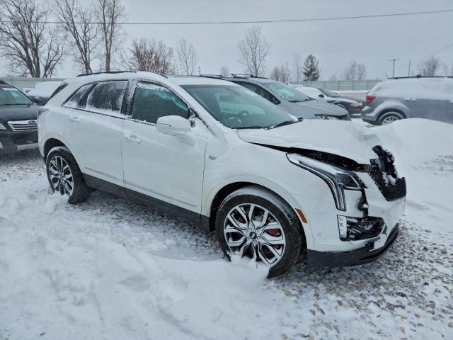 Cadillac XT5 Sport Image 2
