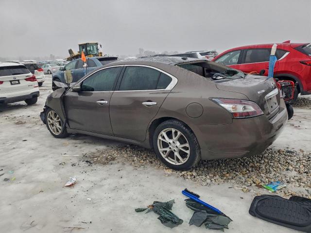 Nissan Maxima S Image 4