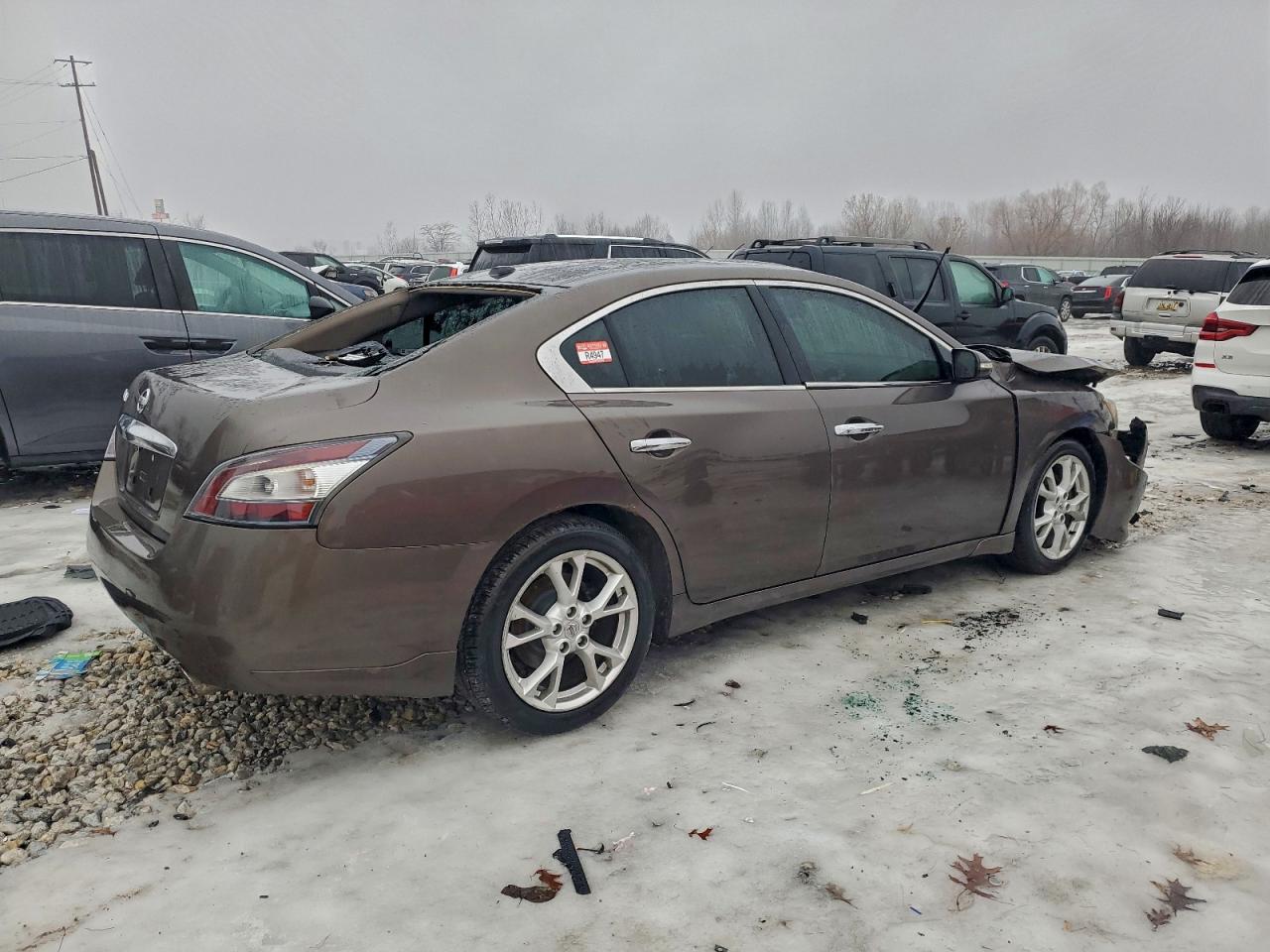 Nissan Maxima S Image 3