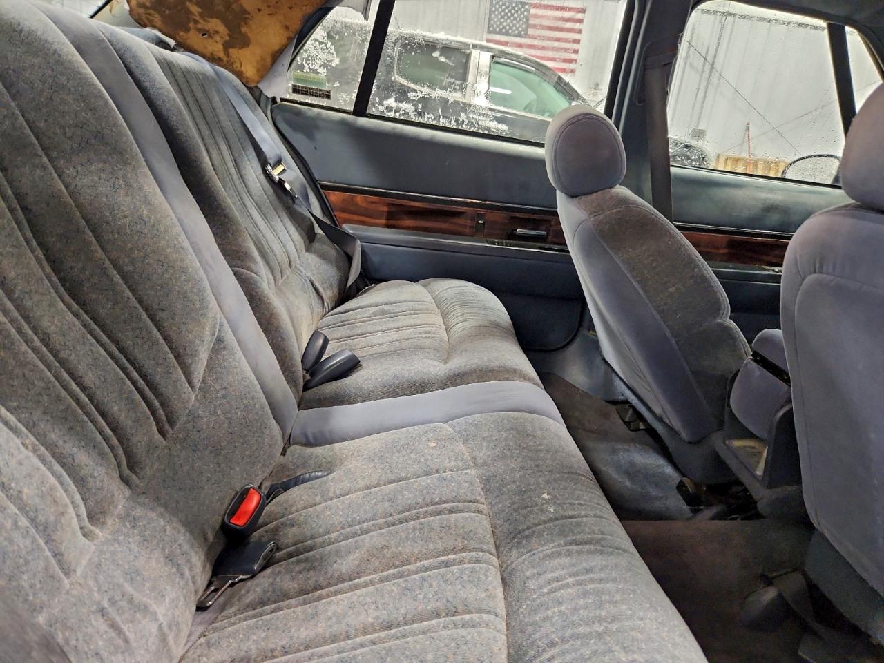 Buick LeSabre Custom Image 7