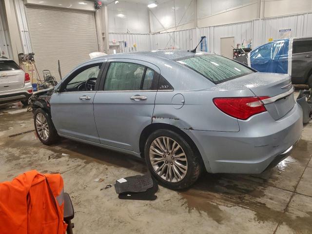Chrysler 200 Limited Image 3