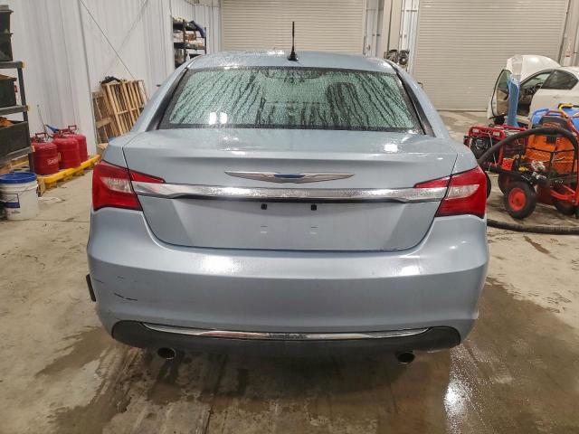 Chrysler 200 Limited Image 10